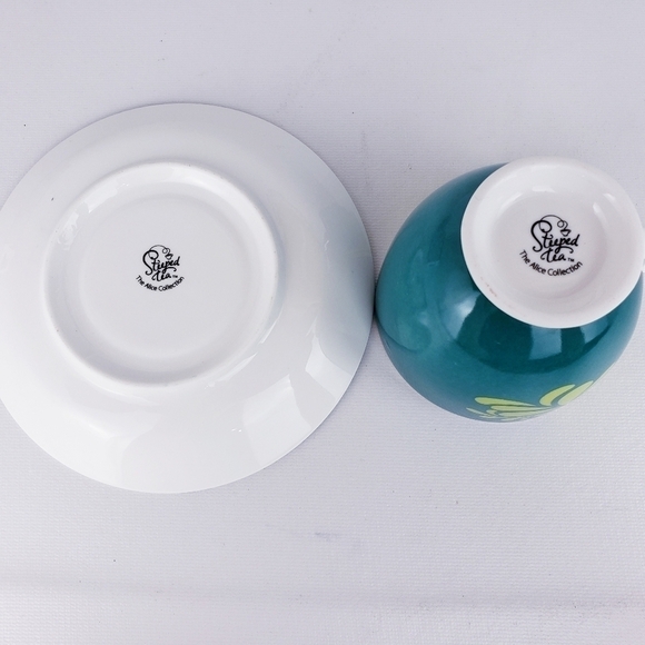 STEEPED Tea Mod Teapot w/ Teacup & Saucer Set - Picture 4 of 9